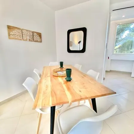Lucia Appart Spacieux 6p Mer Port Apartment Saint-Raphael (Var)