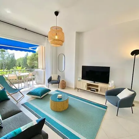 Lucia Appart Spacieux 6p Mer Port Apartment Saint-Raphael (Var)